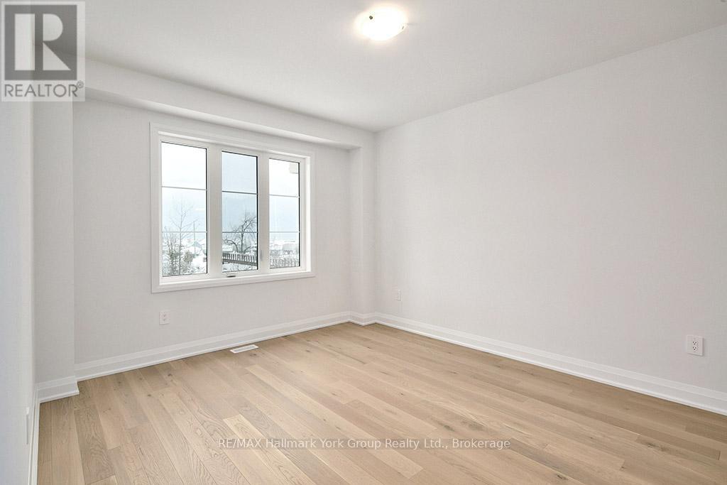5-11 Bay Street E, Blue Mountains, Ontario  N0H 2P0 - Photo 34 - X12280519