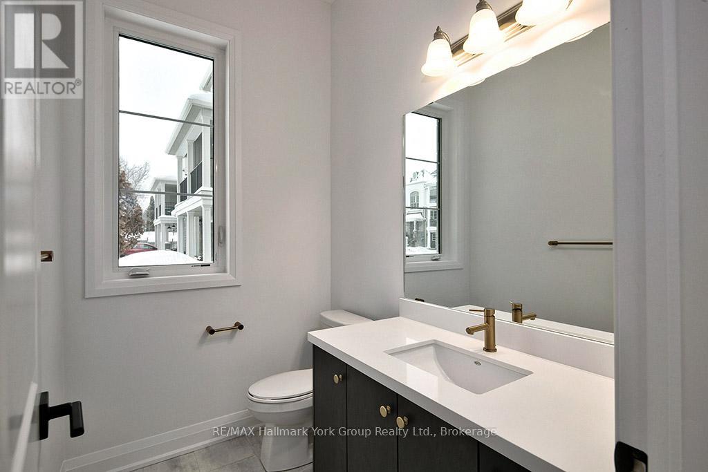5-11 Bay Street E, Blue Mountains, Ontario  N0H 2P0 - Photo 9 - X12280519