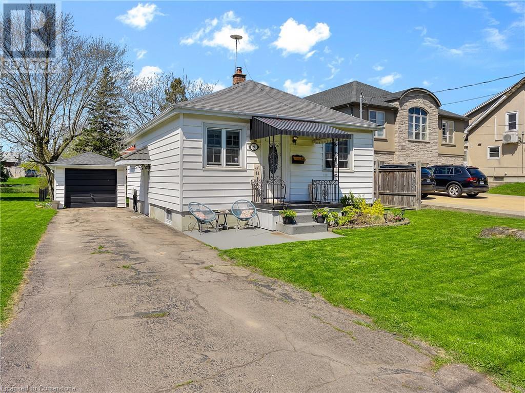 9 Queen Street N, Thorold, Ontario  L2V 2P7 - Photo 1 - 40750667