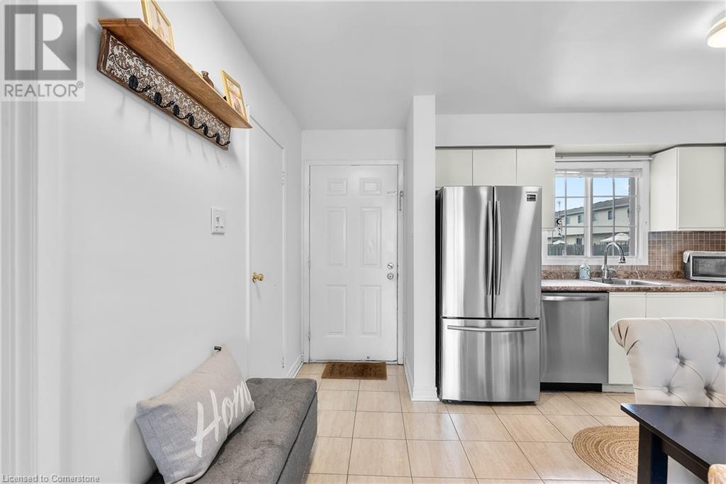 8141 Coventry Road Unit# 84, Niagara Falls, Ontario  L2H 2X7 - Photo 3 - 40750600