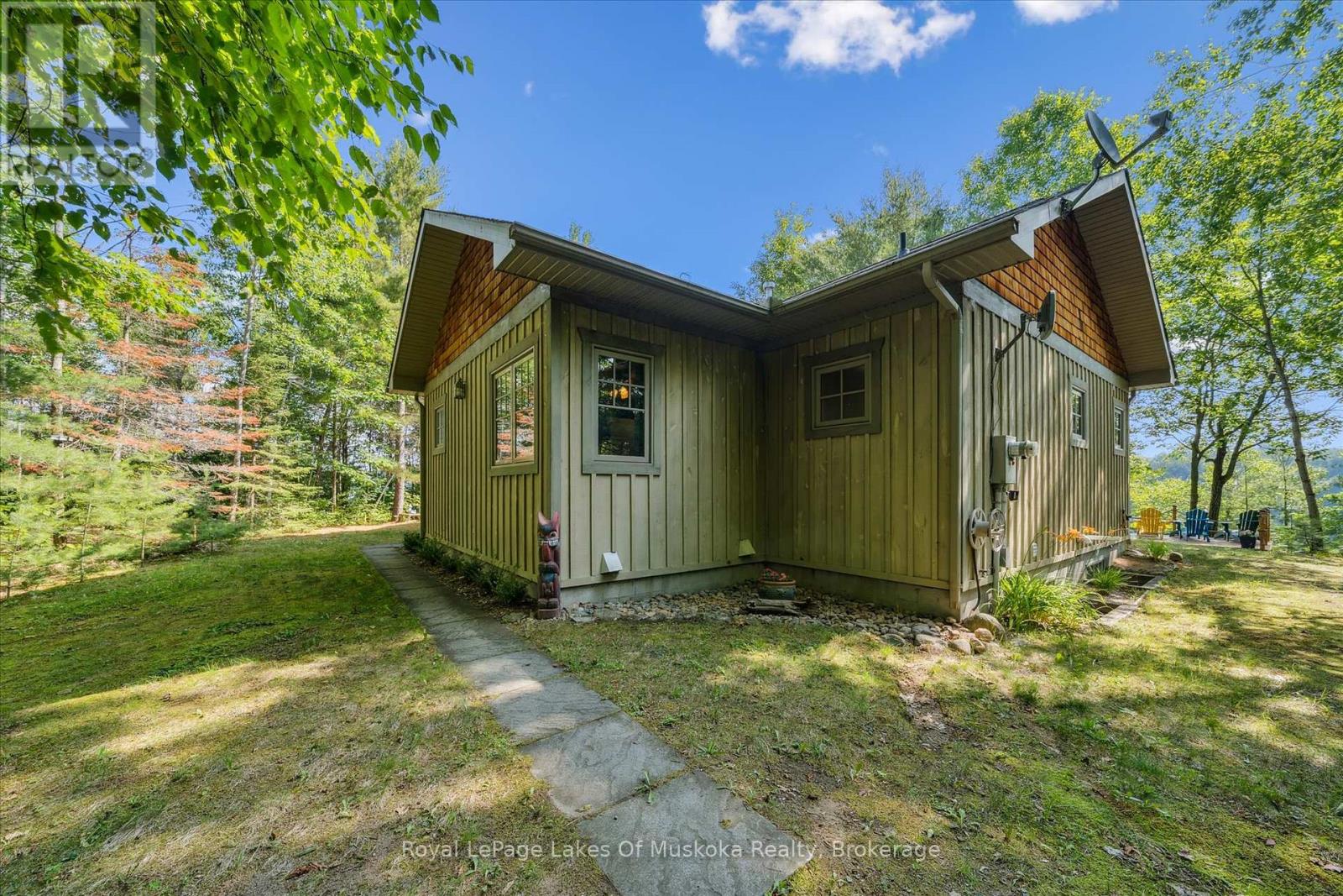 1176 Mccomb Point Drive, Algonquin Highlands, Ontario  P0A 1E0 - Photo 11 - X12280674