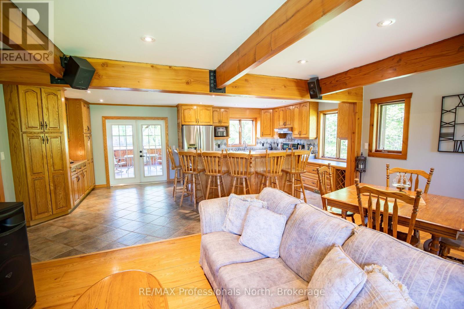 1107 Falkenburg Road, Bracebridge, Ontario  P1L 1X4 - Photo 11 - X12280794