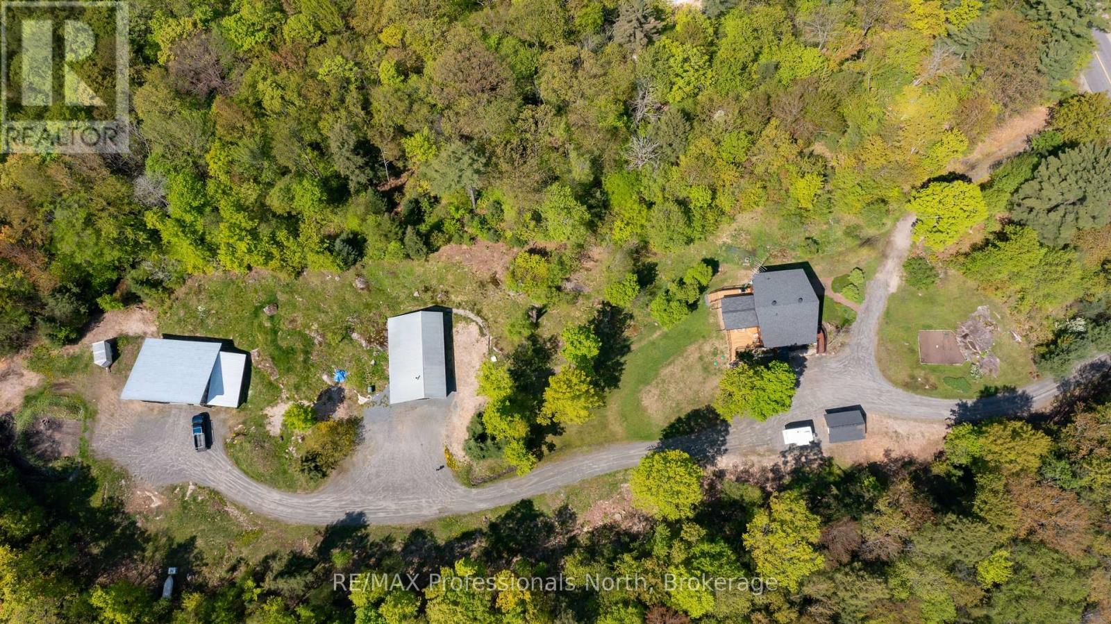 1107 Falkenburg Road, Bracebridge, Ontario  P1L 1X4 - Photo 32 - X12280794