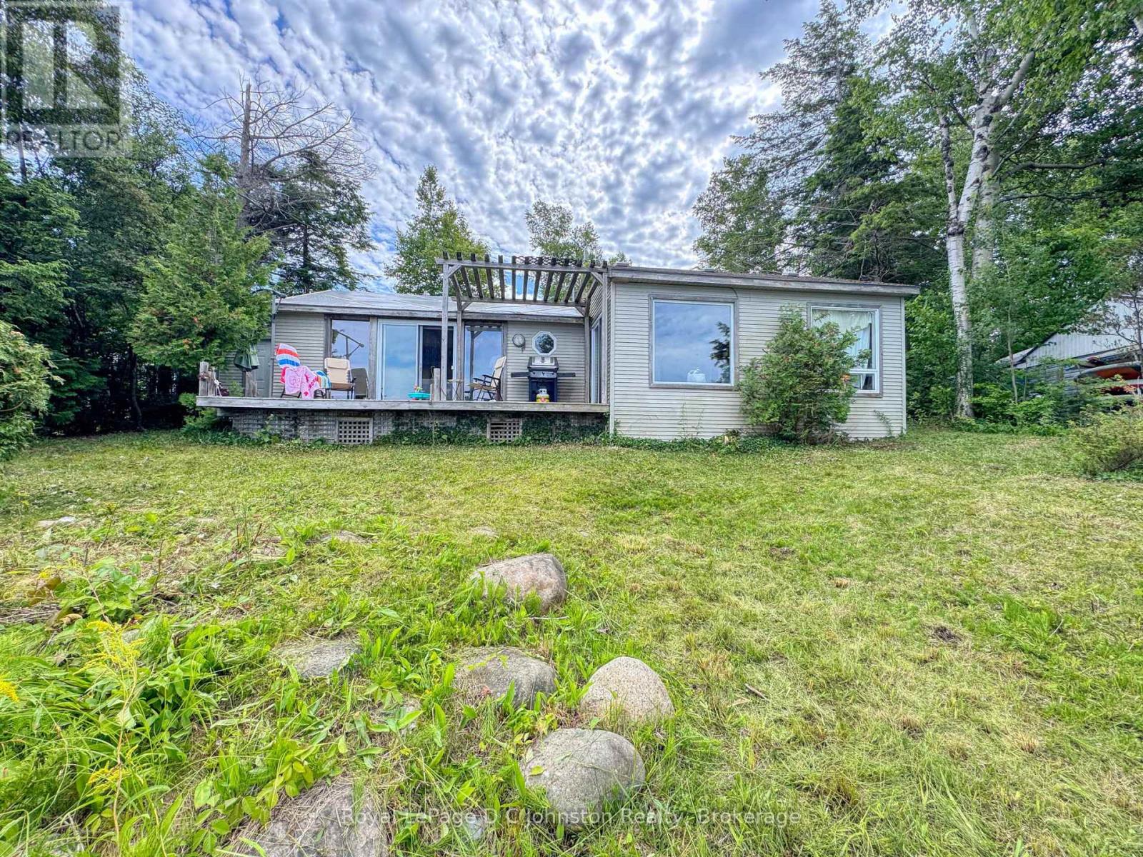 697 Bruce Rd #13 Road, Native Leased Lands, Ontario  N0H 2L0 - Photo 3 - X12280836
