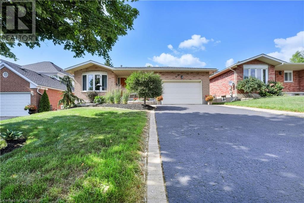 612 Sprucehurst Crescent, Waterloo, Ontario  N2V 2E3 - Photo 5 - 40748750