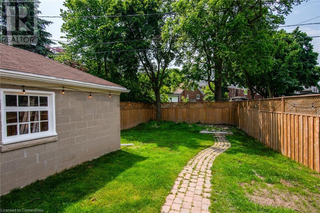 131 Homewood Avenue, Kitchener, Ontario  N2M 1X1 - Photo 8 - 40750694