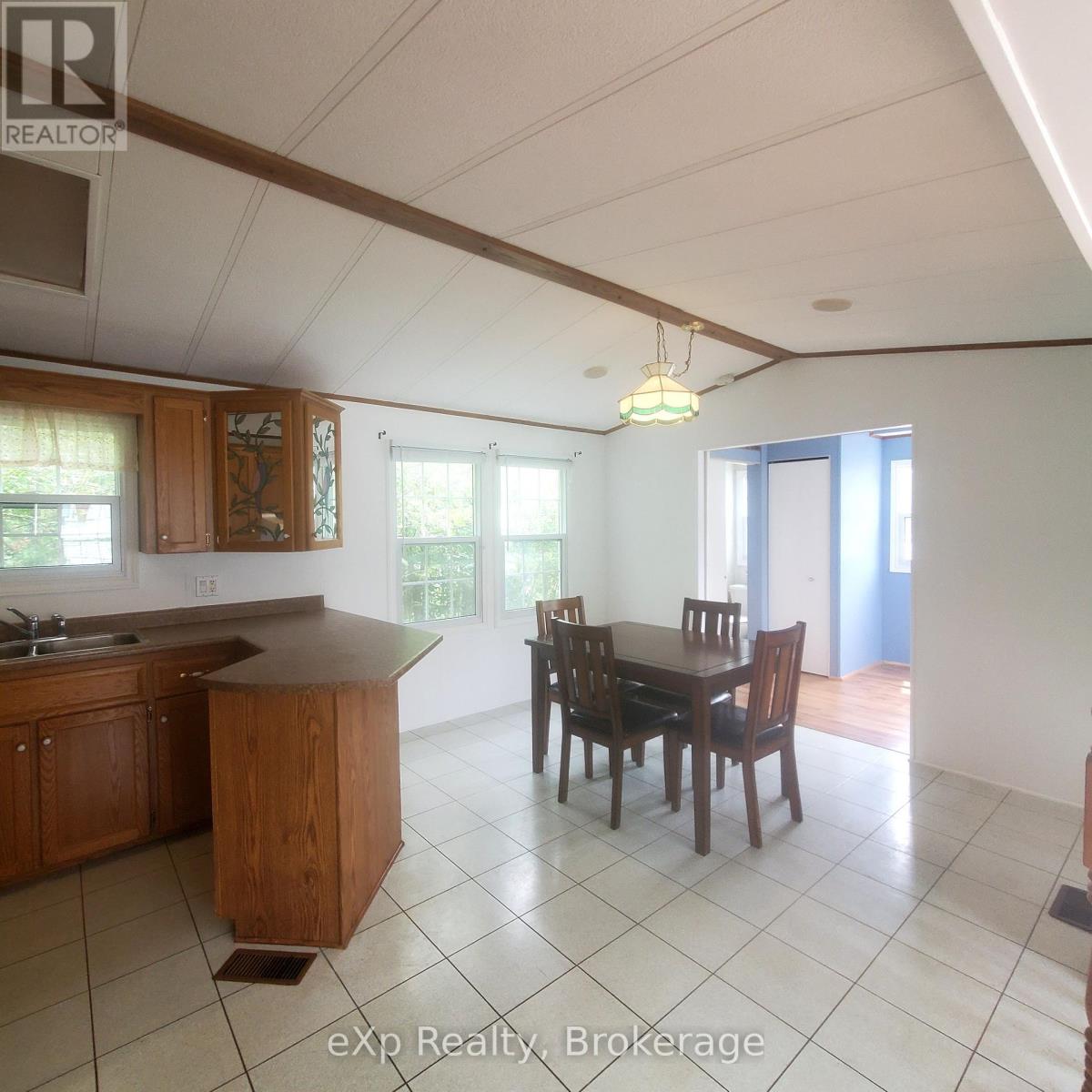 24 Prince Charles Avenue N, Springwater, Ontario  L0L 1P0 - Photo 12 - S12281068