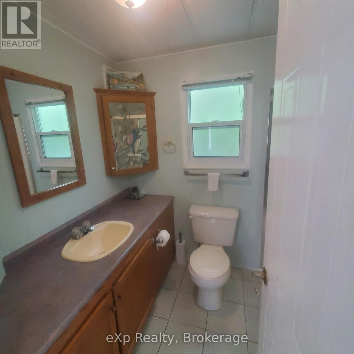 24 Prince Charles Avenue N, Springwater, Ontario  L0L 1P0 - Photo 16 - S12281068