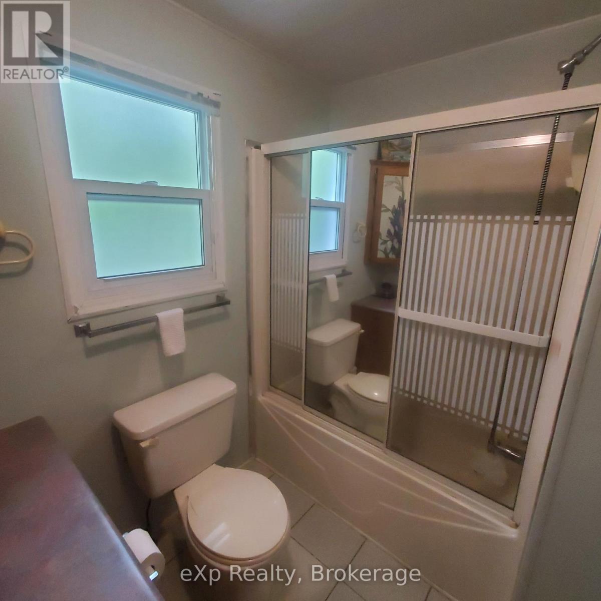 24 Prince Charles Avenue N, Springwater, Ontario  L0L 1P0 - Photo 17 - S12281068