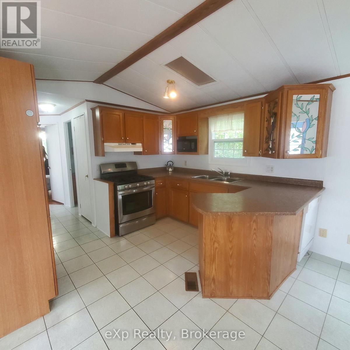 24 Prince Charles Avenue N, Springwater, Ontario  L0L 1P0 - Photo 18 - S12281068