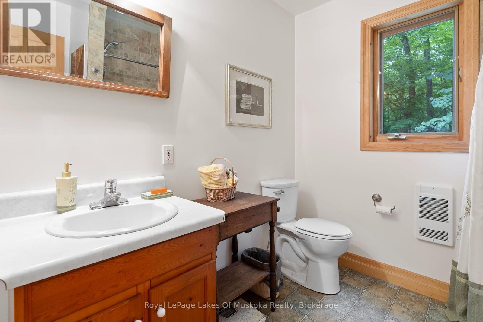 1236 Grace Road, Minden Hills, Ontario  K0M 2K0 - Photo 17 - X12281164