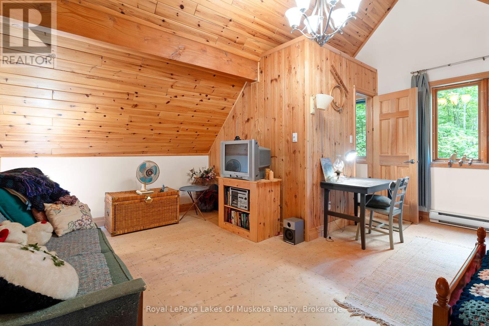 1236 Grace Road, Minden Hills, Ontario  K0M 2K0 - Photo 19 - X12281164