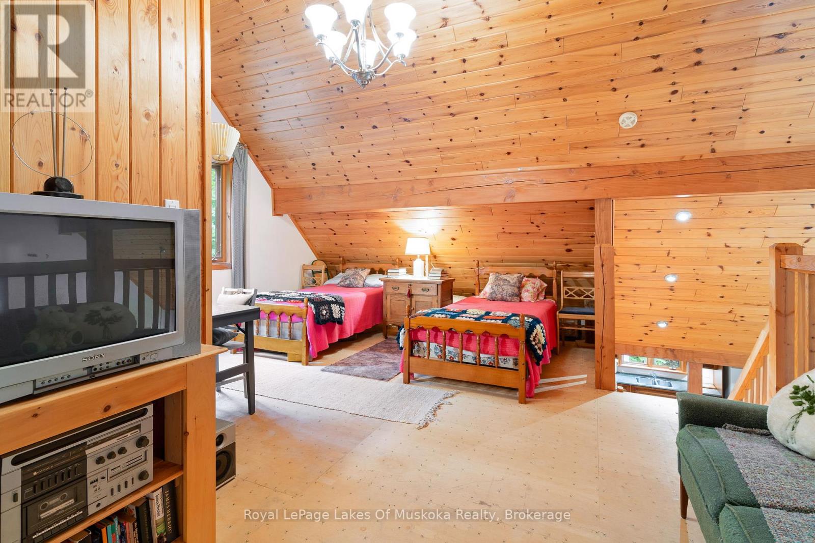 1236 Grace Road, Minden Hills, Ontario  K0M 2K0 - Photo 20 - X12281164