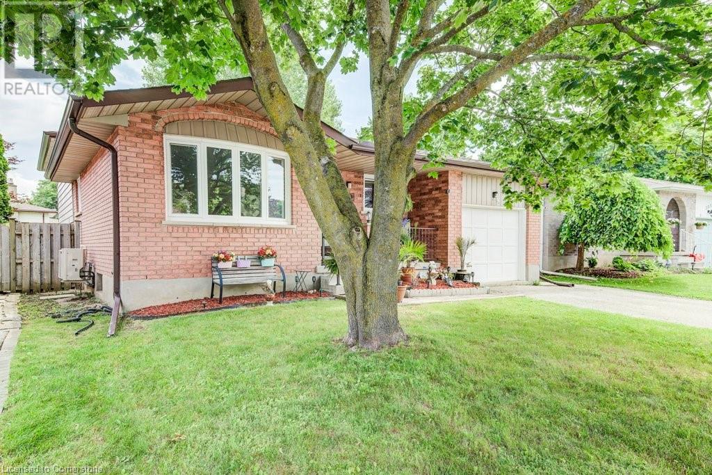 303 Conservation Drive, Waterloo, Ontario  N2V 1V5 - Photo 3 - 40750691