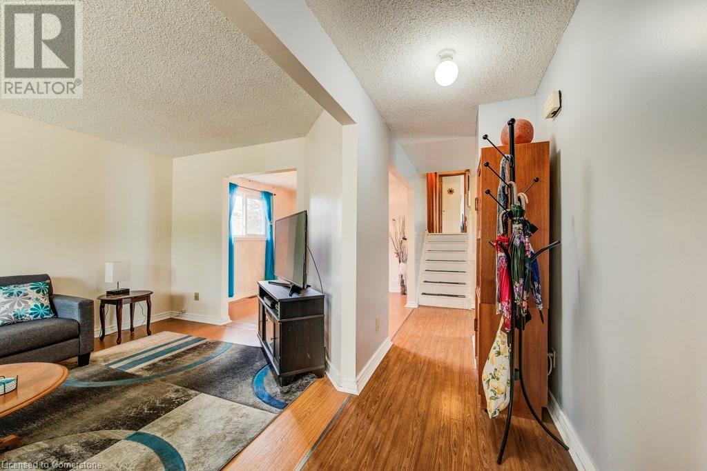 303 Conservation Drive, Waterloo, Ontario  N2V 1V5 - Photo 5 - 40750691