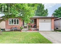 303 CONSERVATION Drive, Waterloo, Ontario