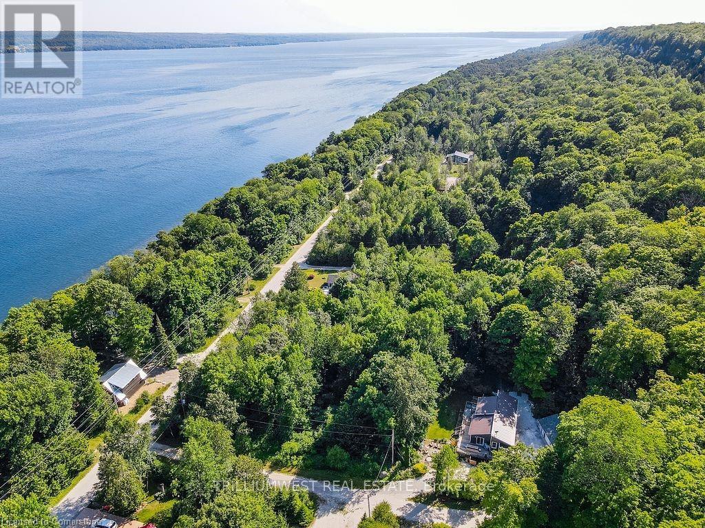 11 14th Avenue, South Bruce Peninsula, Ontario  N0H 2T0 - Photo 2 - 40749242