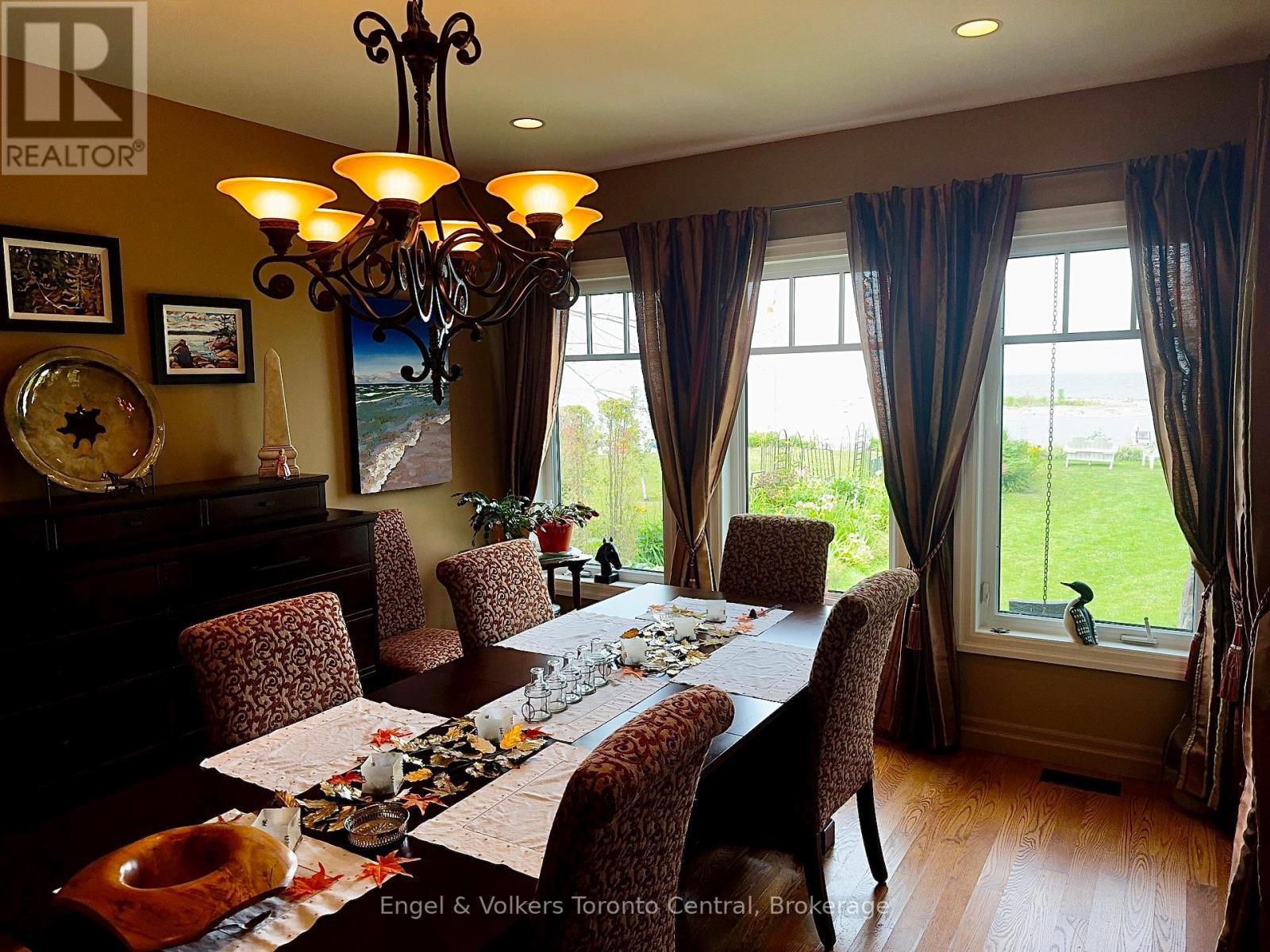 19 Georgian Manor Drive, Collingwood, Ontario  L9Y 3Z1 - Photo 6 - S12281185