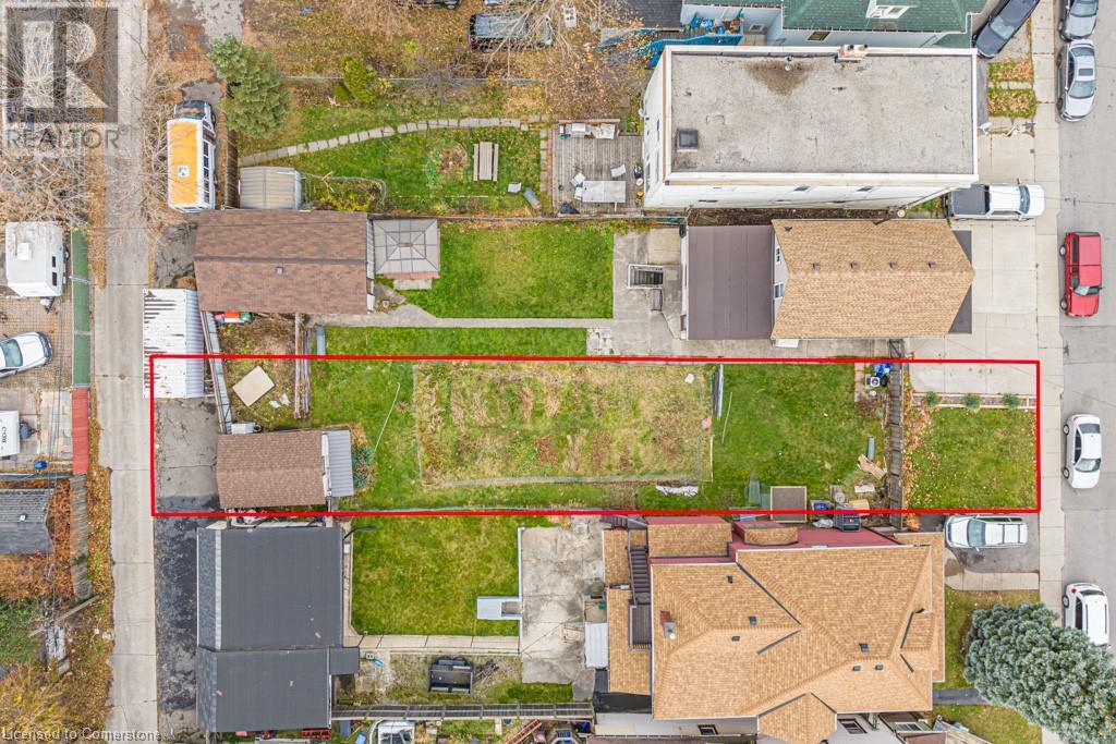 39 Earl Street, Hamilton, Ontario  L8L 6L1 - Photo 4 - 40750676