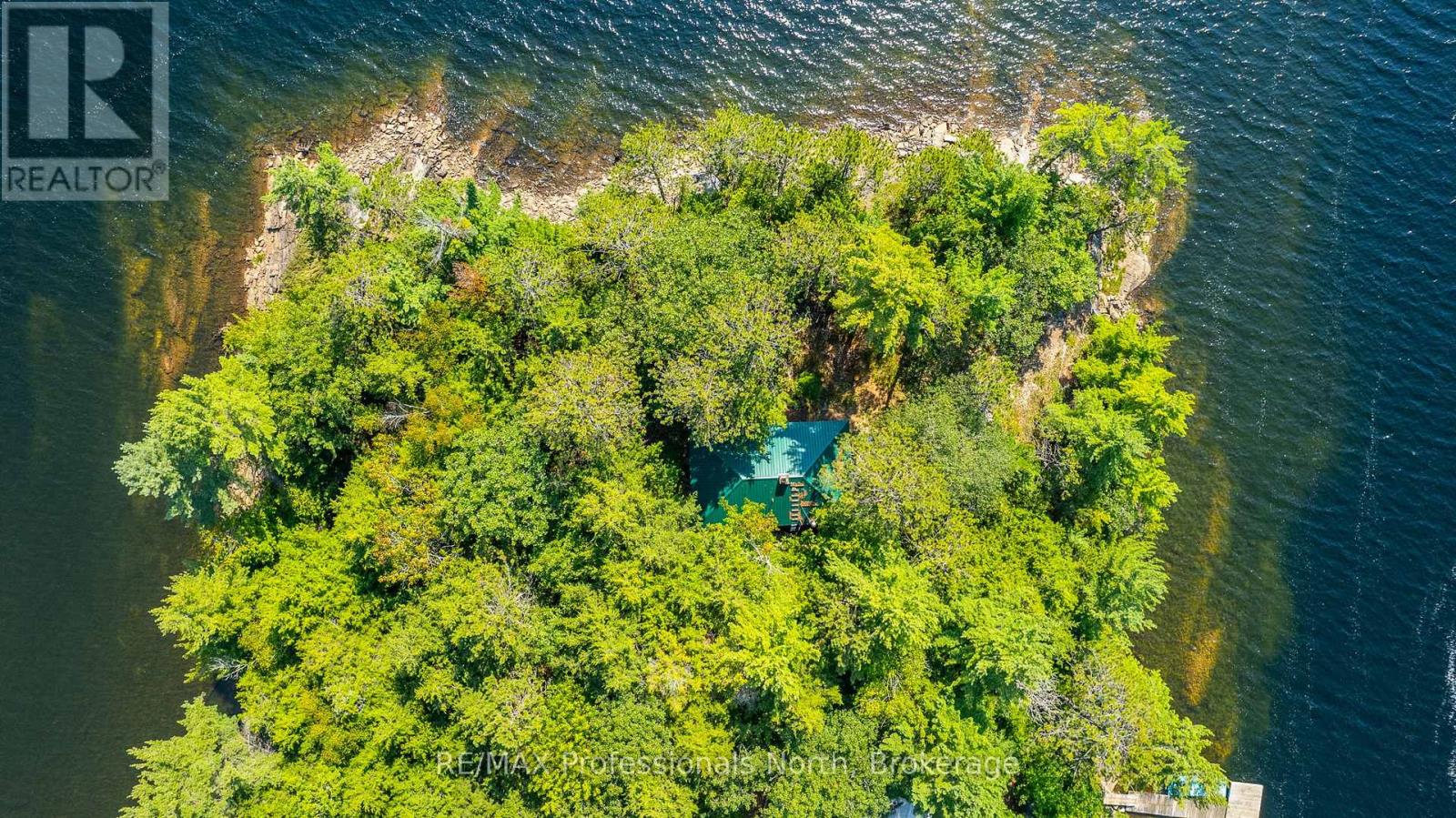 13055 Little Hawk South Shore Road, Algonquin Highlands, Ontario  K0M 1J1 - Photo 48 - X12281388