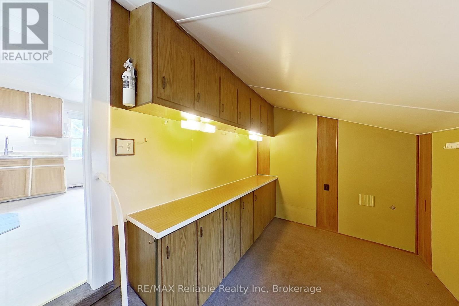 37 Front Road, Huron East, Ontario  N0K 1G0 - Photo 10 - X12281508