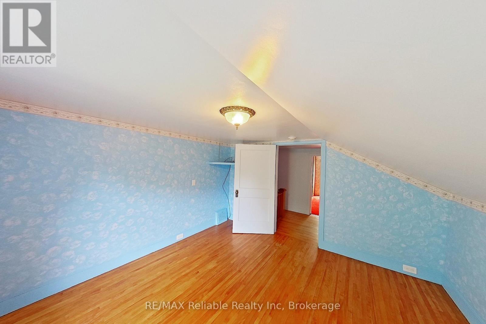 37 Front Road, Huron East, Ontario  N0K 1G0 - Photo 27 - X12281508
