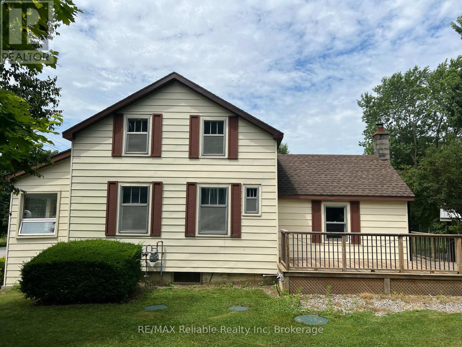 37 Front Road, Huron East, Ontario  N0K 1G0 - Photo 3 - X12281508