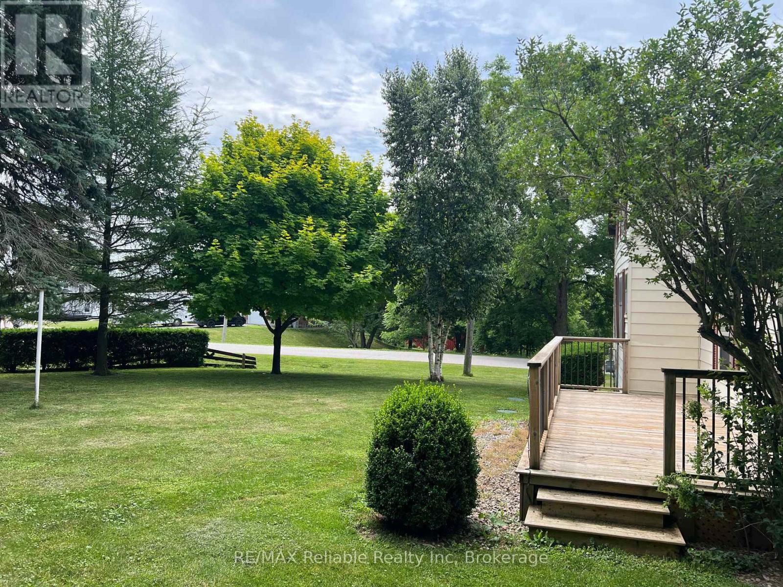 37 Front Road, Huron East, Ontario  N0K 1G0 - Photo 30 - X12281508