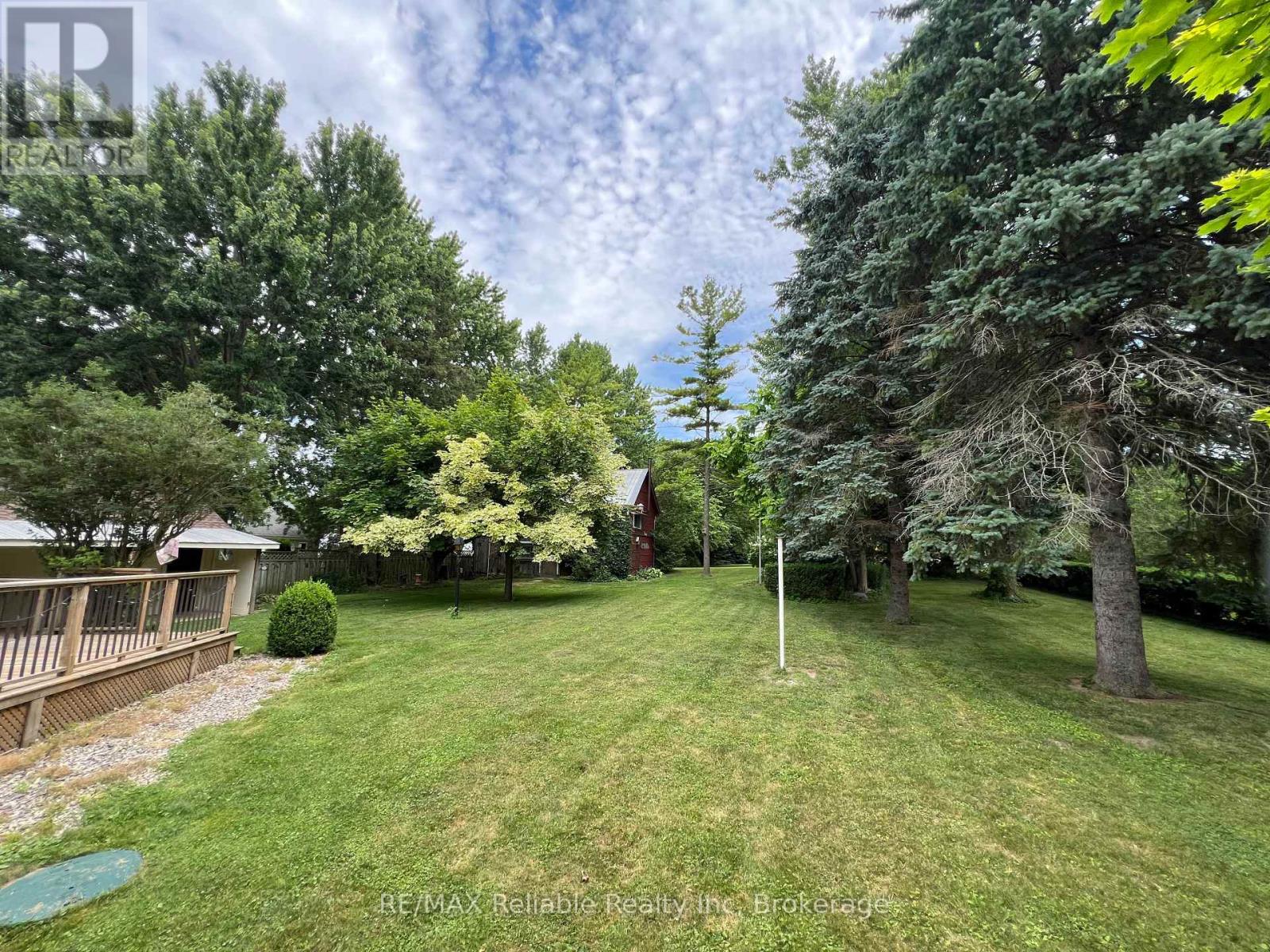 37 Front Road, Huron East, Ontario  N0K 1G0 - Photo 31 - X12281508