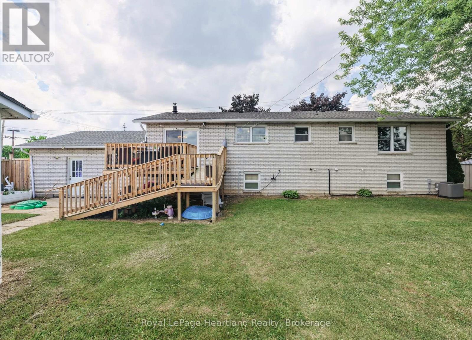1 Alexander Street, Huron East, Ontario  N0K 1W0 - Photo 49 - X12281577