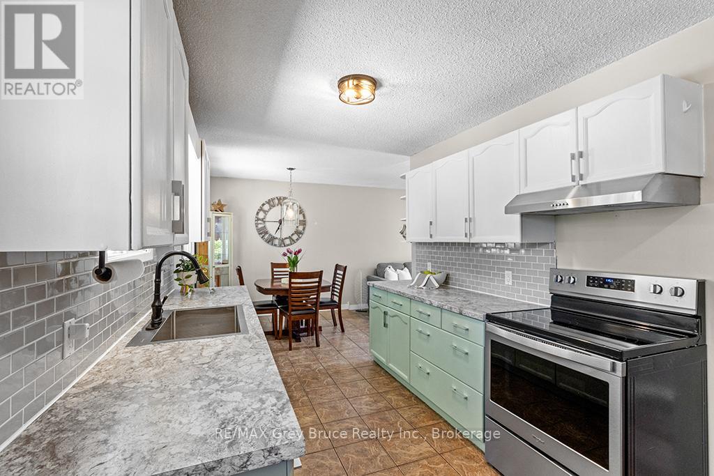 580 2nd  A Street W, Owen Sound, Ontario  N4K 6H4 - Photo 16 - X12281642