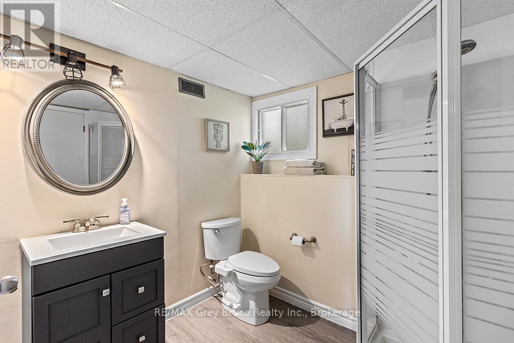 580 2nd  A Street W, Owen Sound, Ontario  N4K 6H4 - Photo 28 - X12281642