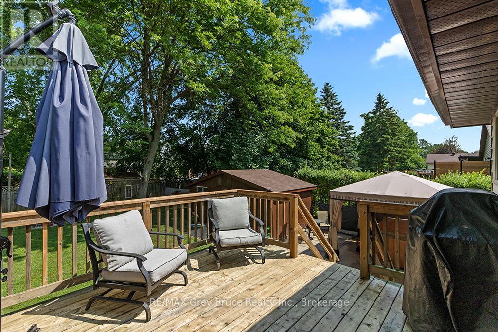 580 2nd  A Street W, Owen Sound, Ontario  N4K 6H4 - Photo 6 - X12281642