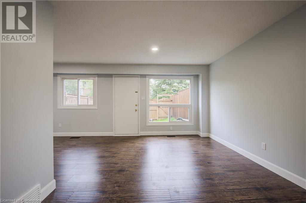 273 Pioneer Drive, Kitchener, Ontario  N2P 1M9 - Photo 2 - 40750785