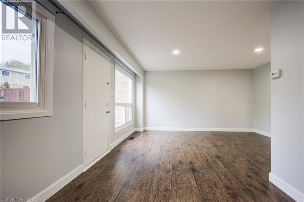 273 Pioneer Drive, Kitchener, Ontario  N2P 1M9 - Photo 5 - 40750785