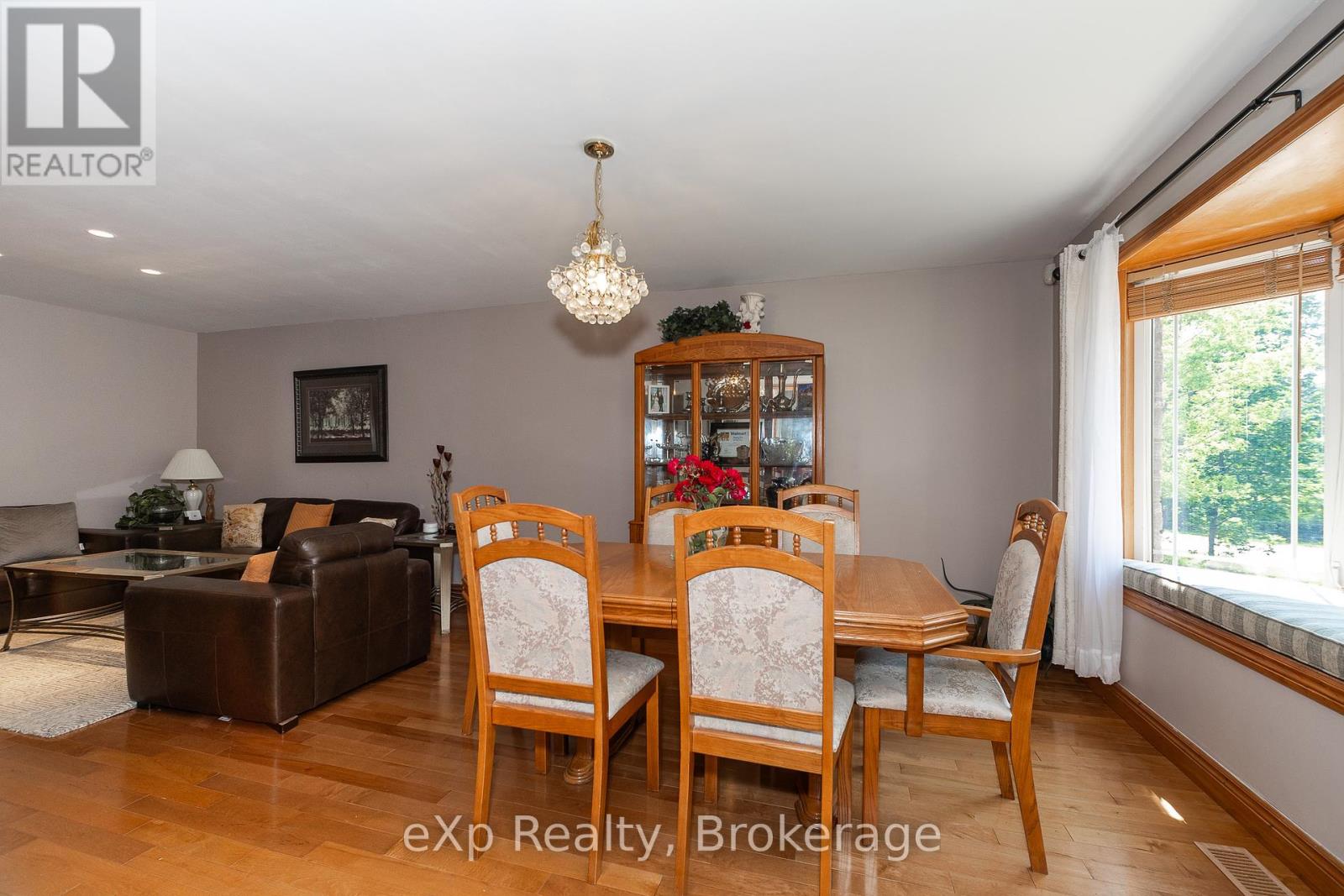 910 26th Street E, Owen Sound, Ontario  N4K 5N3 - Photo 13 - X12281731