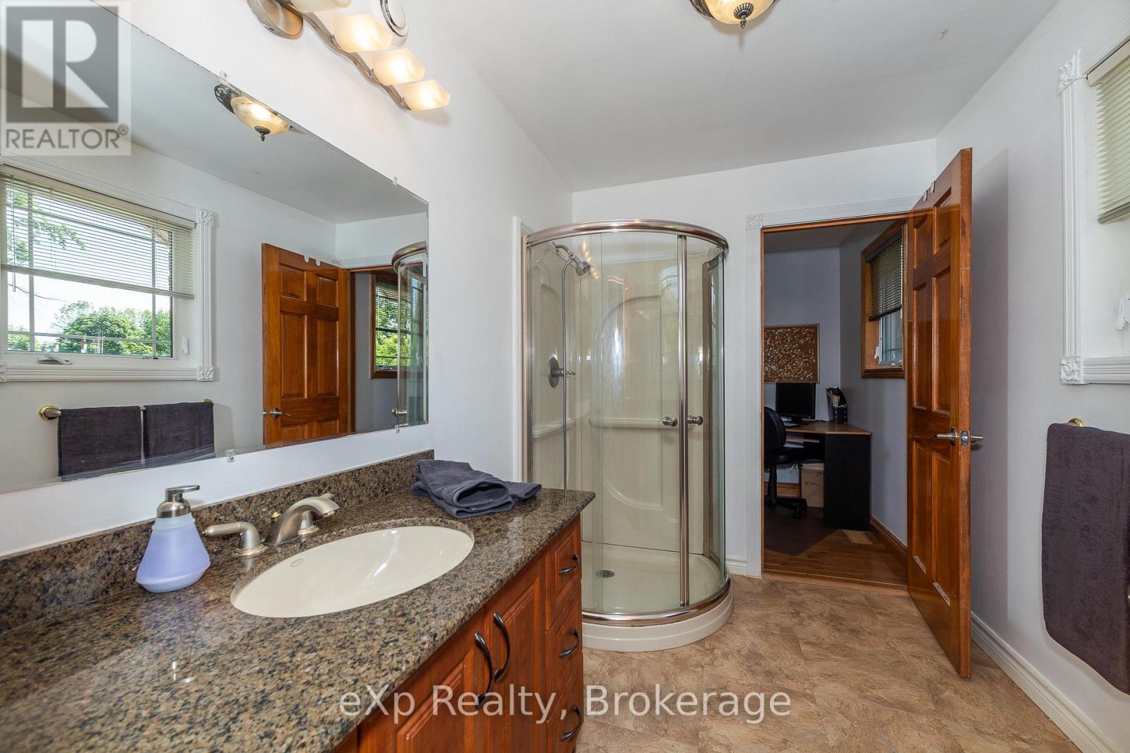 910 26th Street E, Owen Sound, Ontario  N4K 5N3 - Photo 27 - X12281731