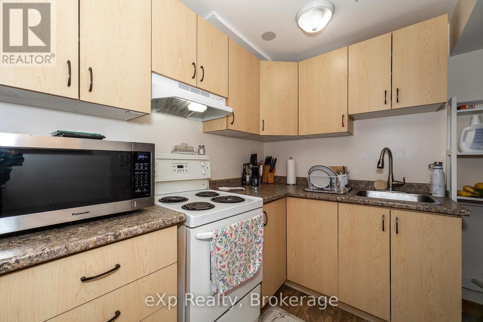 910 26th Street E, Owen Sound, Ontario  N4K 5N3 - Photo 34 - X12281731