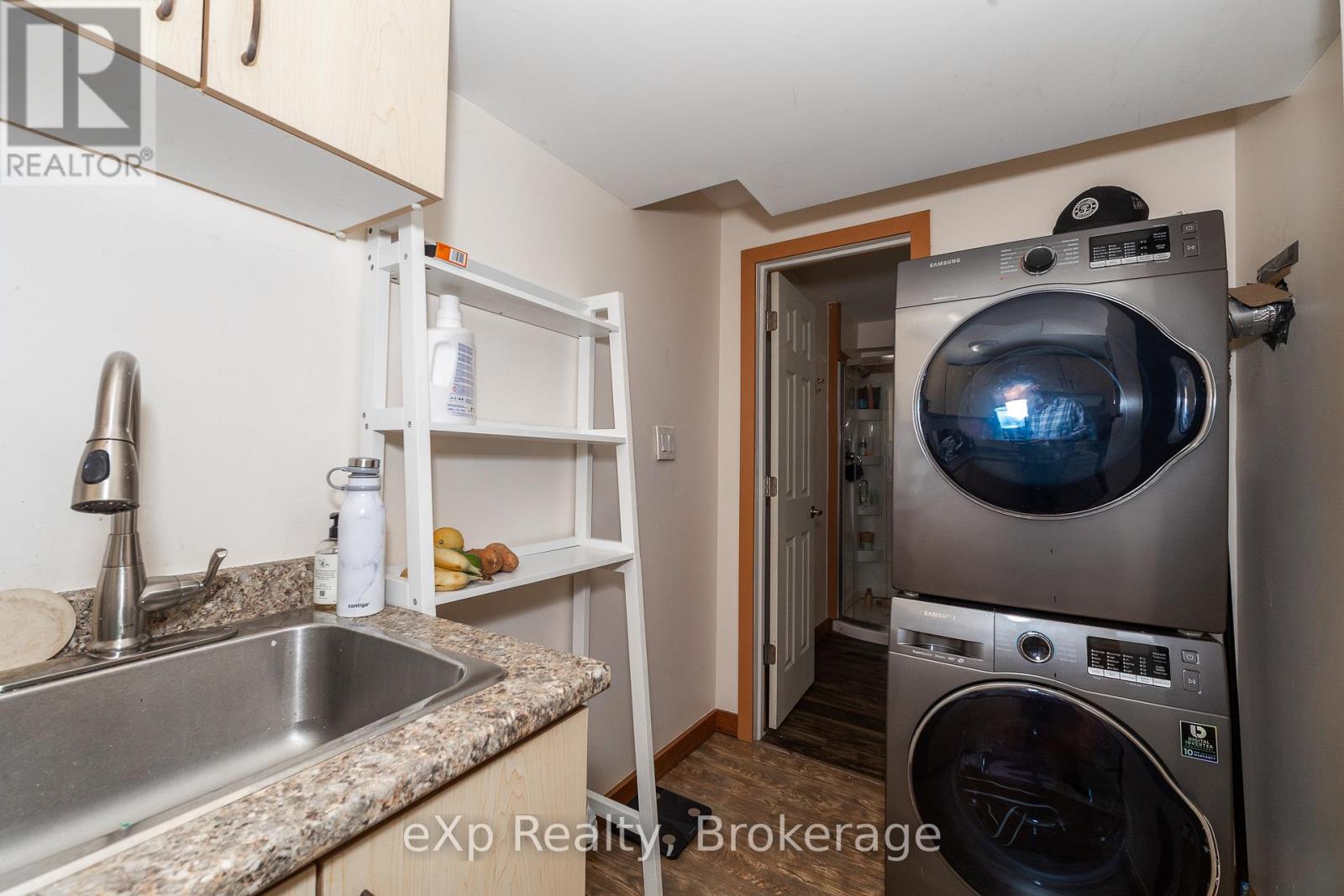 910 26th Street E, Owen Sound, Ontario  N4K 5N3 - Photo 35 - X12281731