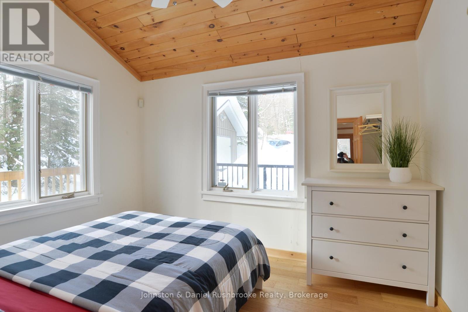 1217 Sherwood Forest Road, Bracebridge, Ontario  P1L 1X3 - Photo 16 - X12281950