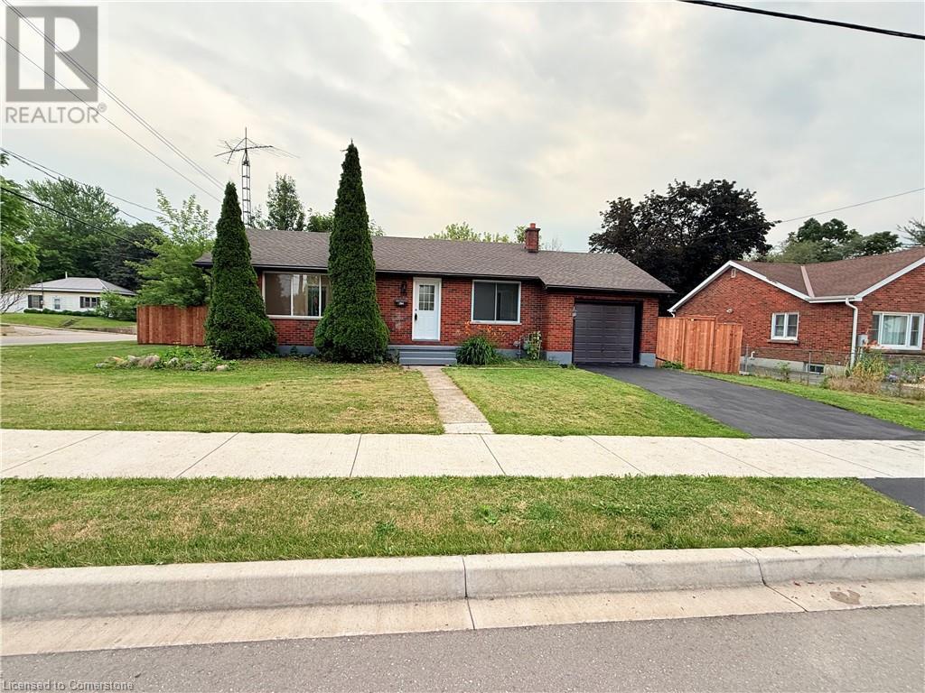 266 FIFTH Avenue, Woodstock, Ontario