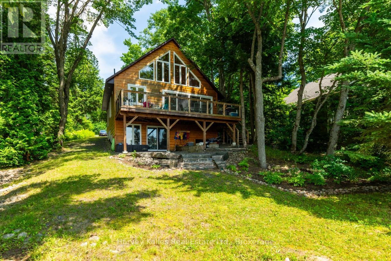 1082 MORTIMERS POINT ROAD, Muskoka Lakes, Ontario