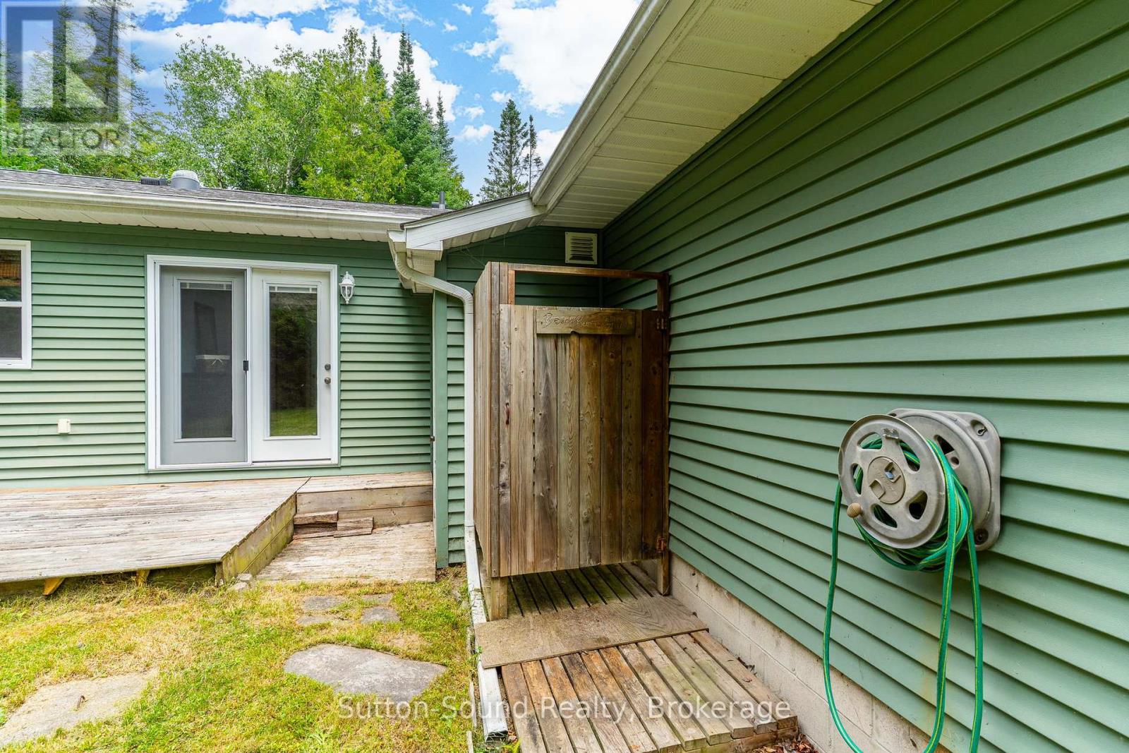 749 Oxford Crescent, South Bruce Peninsula, Ontario  N0H 2G0 - Photo 42 - X12282273