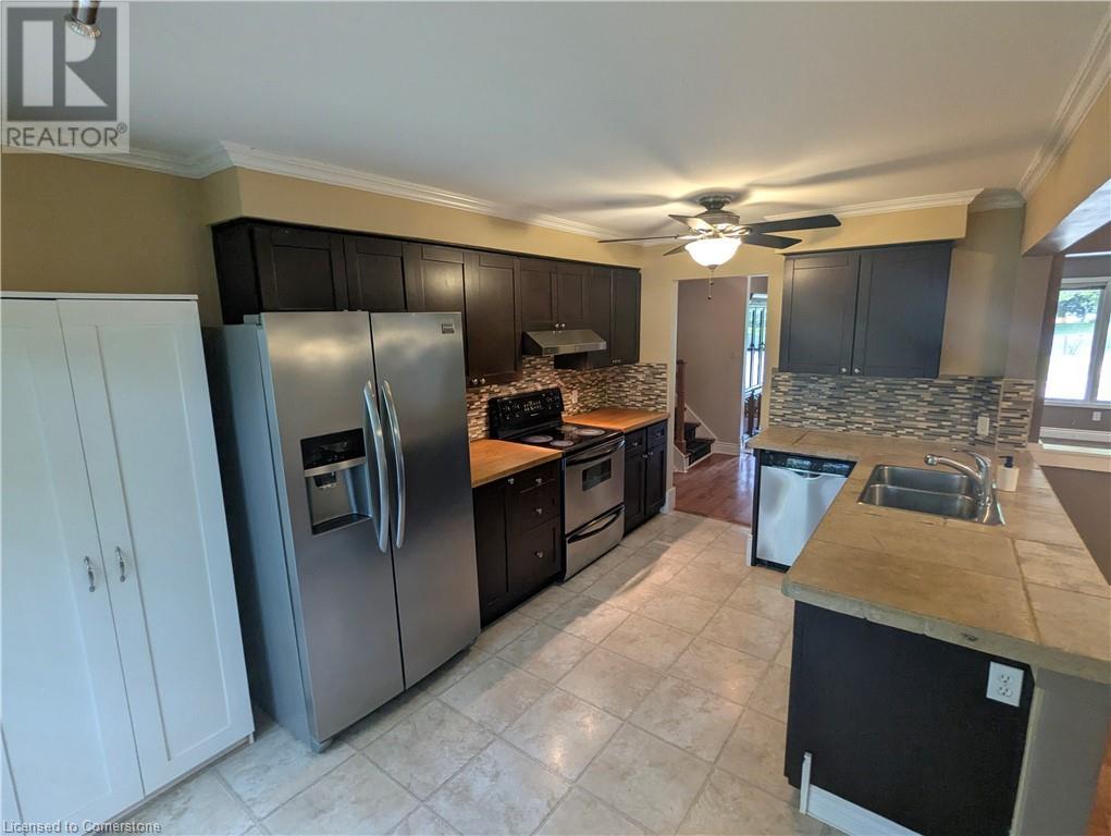 46 Murrayhill Court, Kitchener, Ontario  N2E 1N9 - Photo 9 - 40750784