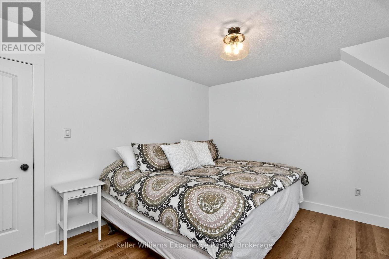 177 Robins Point Road, Tay, Ontario  L0K 2A0 - Photo 21 - S12282388