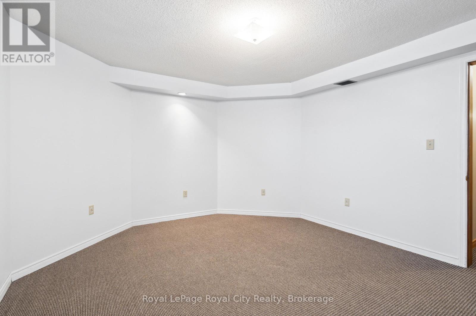 320 Bell Street, Minto, Ontario  N0G 2P0 - Photo 27 - X12282440