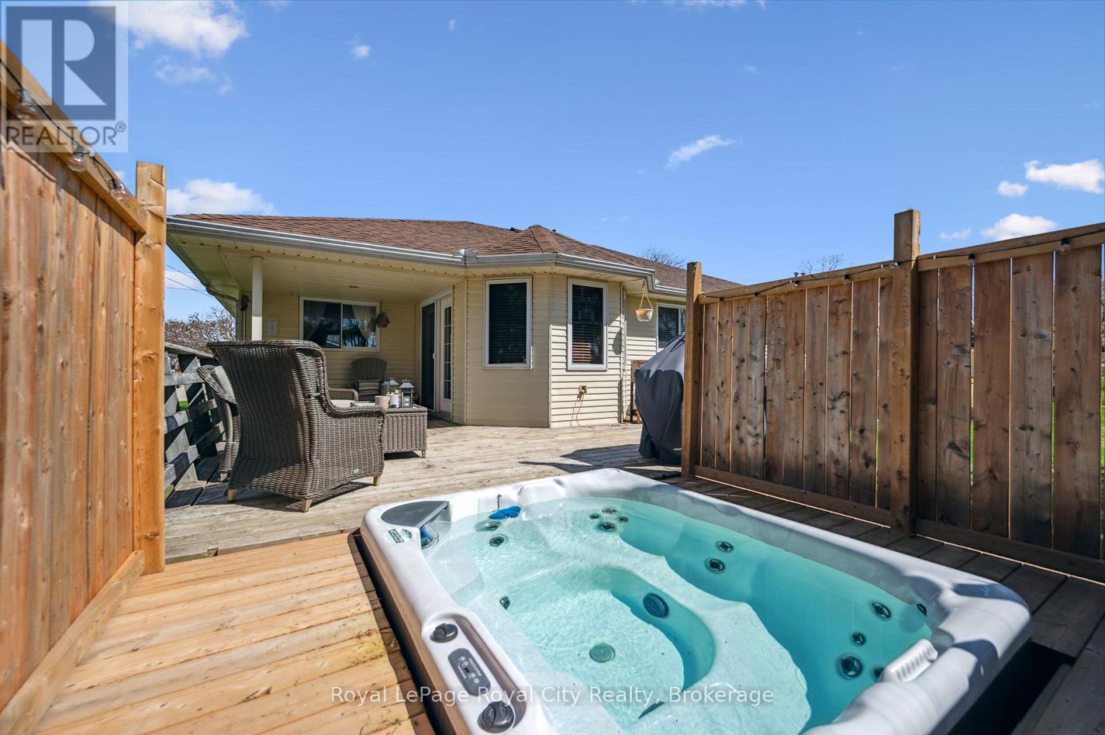 320 Bell Street, Minto, Ontario  N0G 2P0 - Photo 36 - X12282440