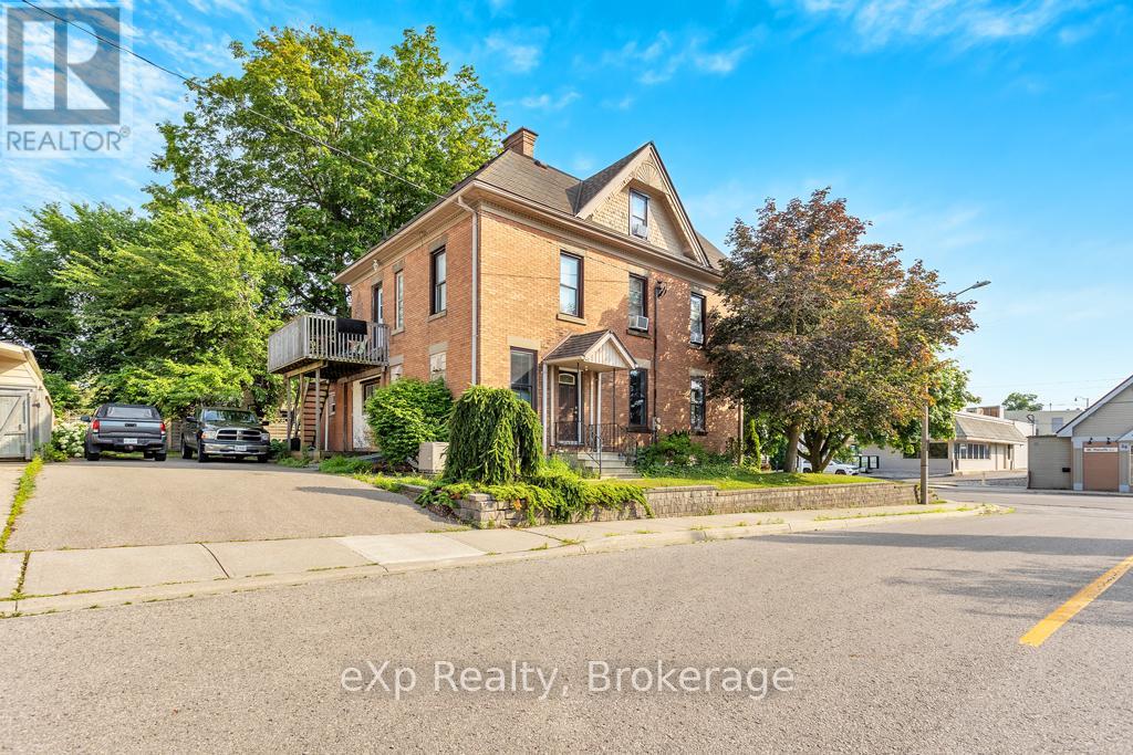 22 Harvey Street, Tillsonburg, Ontario  N4G 3J6 - Photo 5 - X12282757