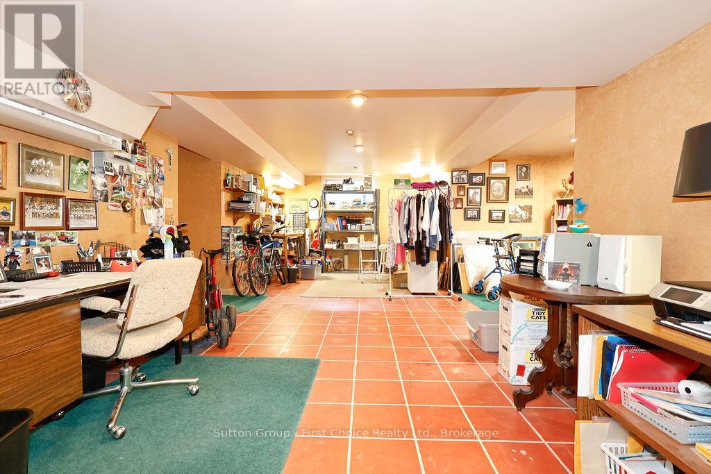 82 Princess Street, Stratford, Ontario  N5A 6C6 - Photo 40 - X12282788