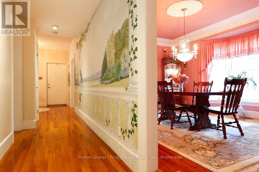 82 Princess Street, Stratford, Ontario  N5A 6C6 - Photo 9 - X12282788
